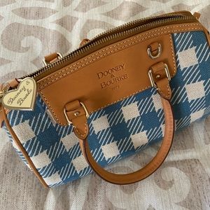 Dooney and Bourke plaid tote purse